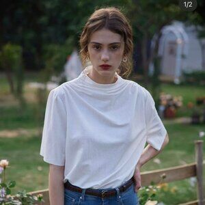 SIMPLE RETRO Mock Neck Short-Sleeved Blouse (Size M)